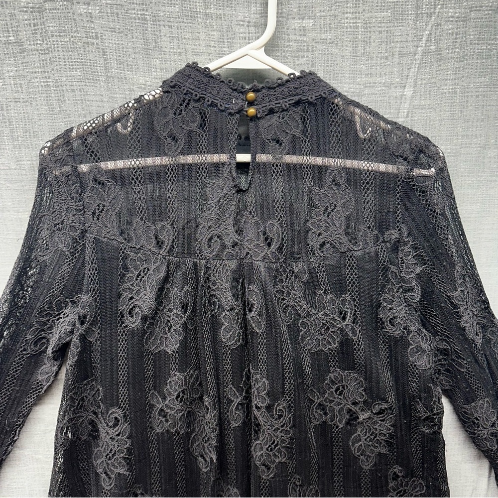 Altar'd State Black Lace Blouse Sheer Lace arms/chest Sz. Medium Flowy scalloped - Picture 6 of 10